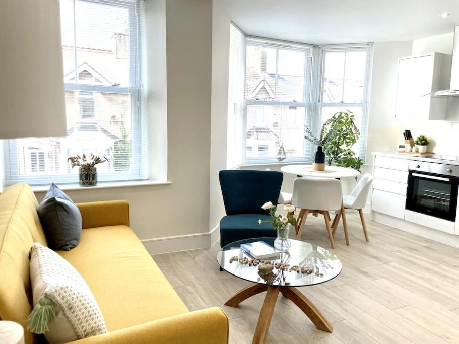 Luxury Porthcawl 1 Bedroom Apt, Prime Location Экстерьер фото